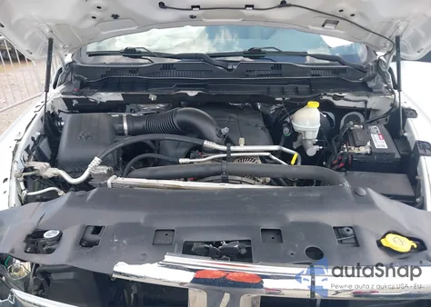 2016 Ram 1500 Tradesman из США, поврежденный, VIN 3C6JR6AT0GG331339